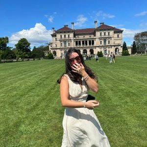 Meet your Posher, Abby